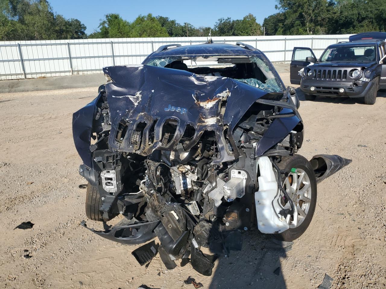 JEEP GRAND CHEROKEE LATITUDE PLUS