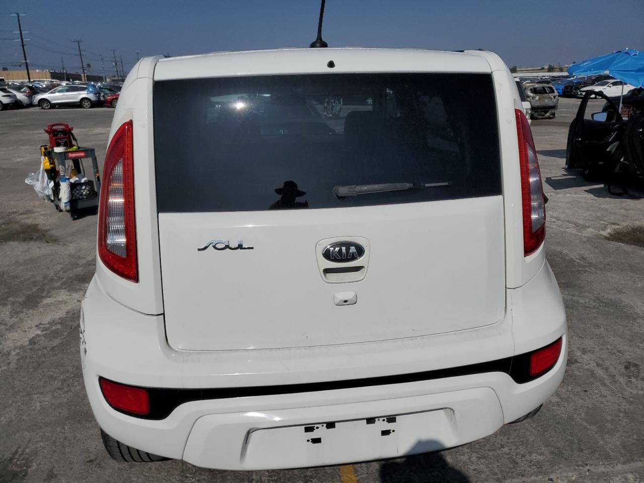 KIA SOUL +