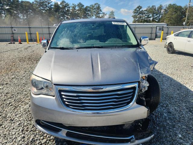 2016 CHRYSLER TOWN & COU - 2C4RC1CGXGR284525