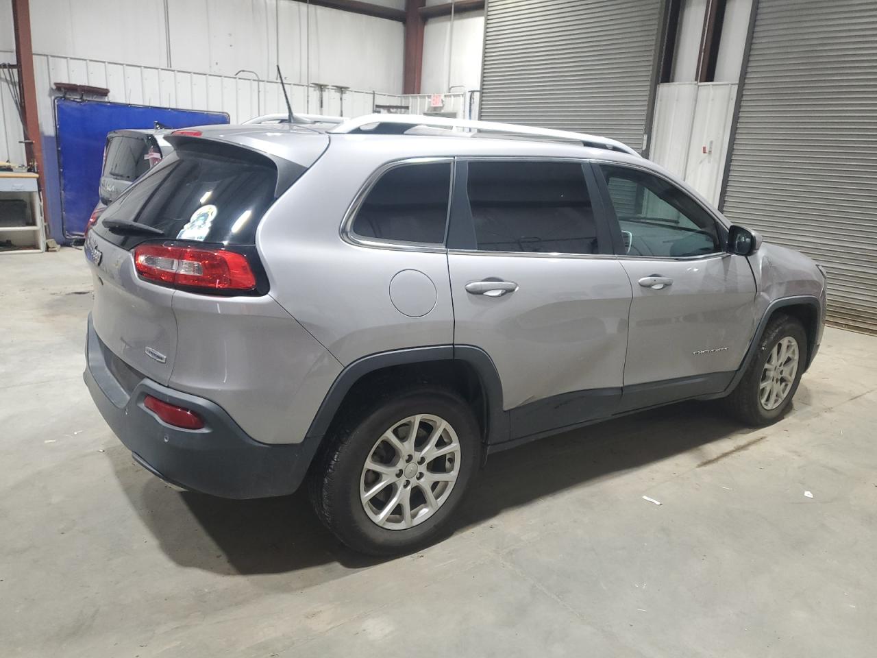 JEEP GRAND CHEROKEE LATITUDE PLUS