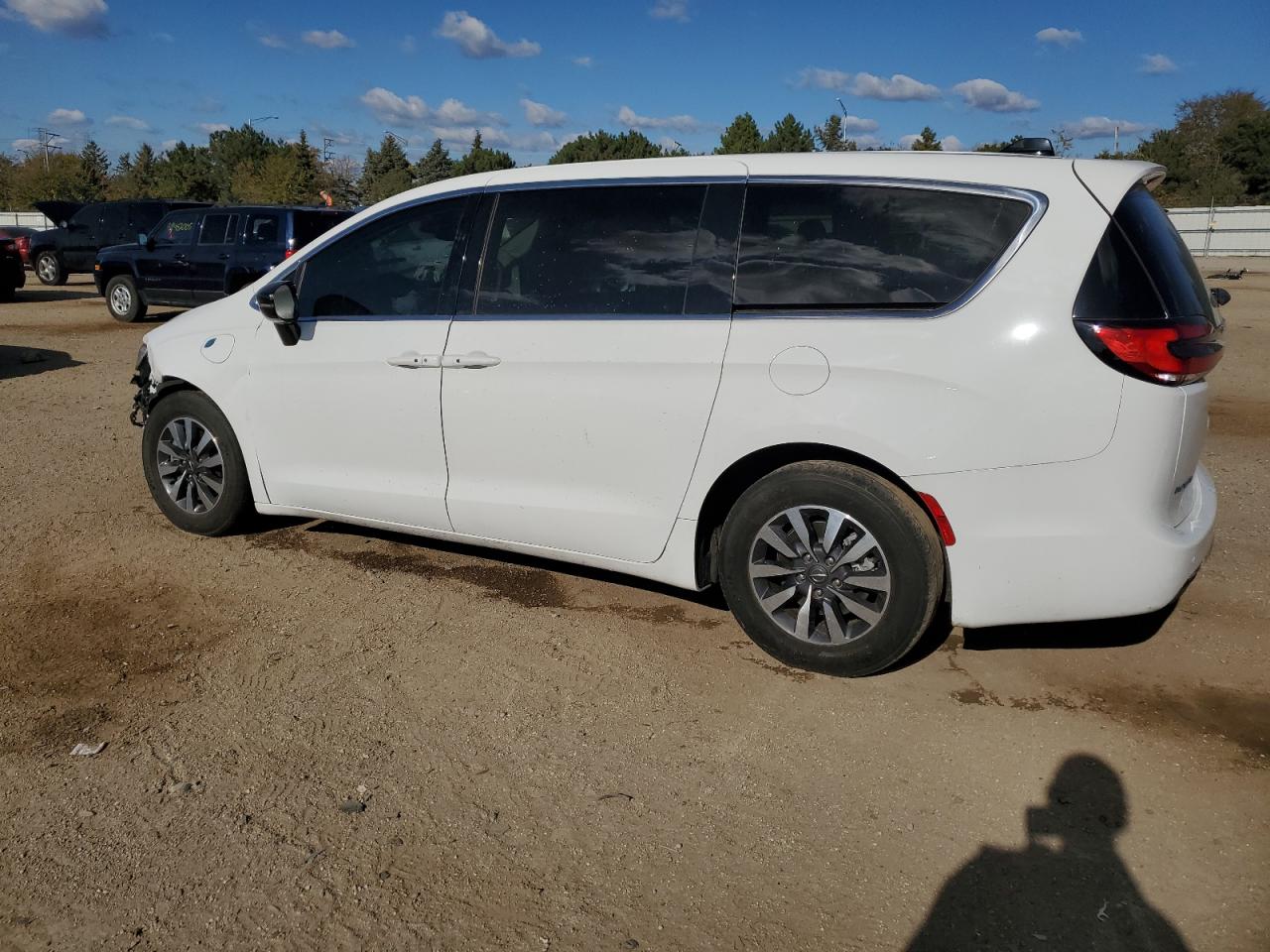 CHRYSLER PACIFICA HYBRID SELECT