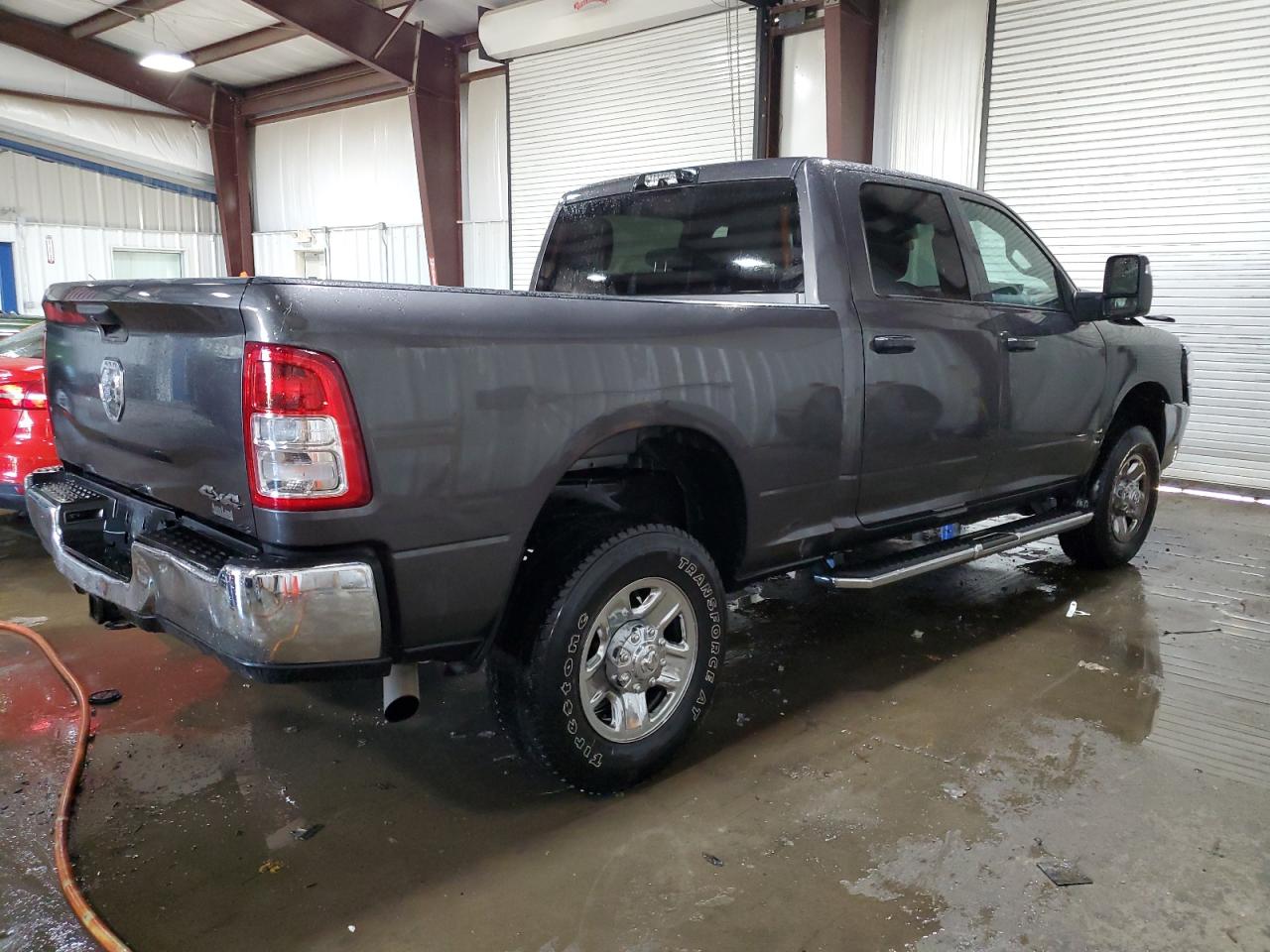 RAM 2500 TRADESMAN