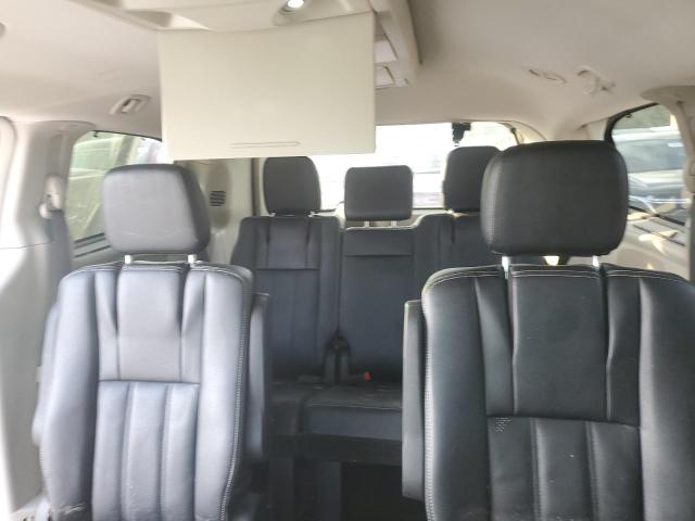 2015 CHRYSLER TOWN & COU - 2C4RC1CG0FR655948