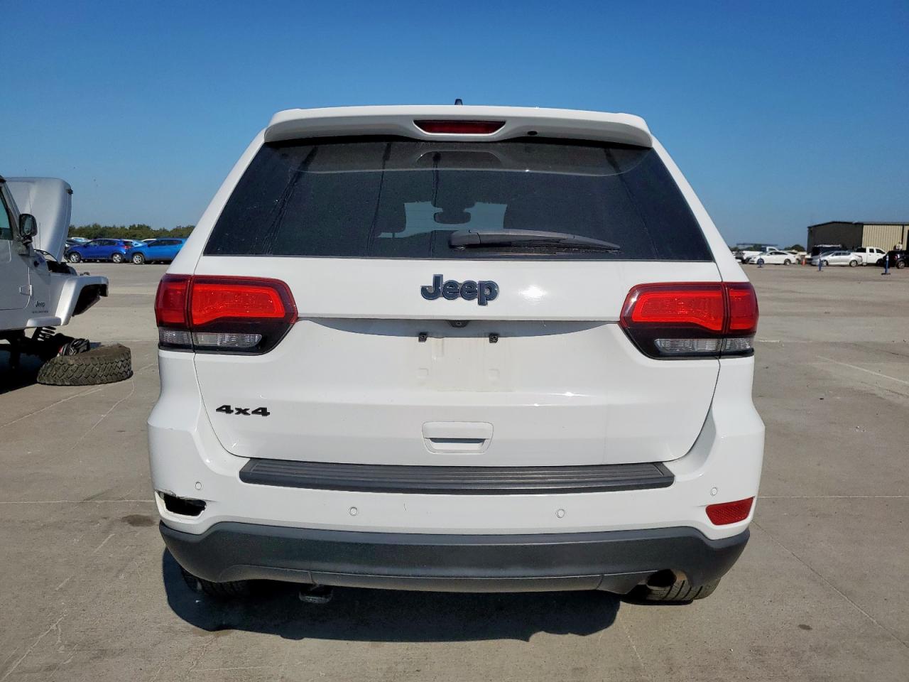 JEEP GRAND CHEROKEE LAREDO