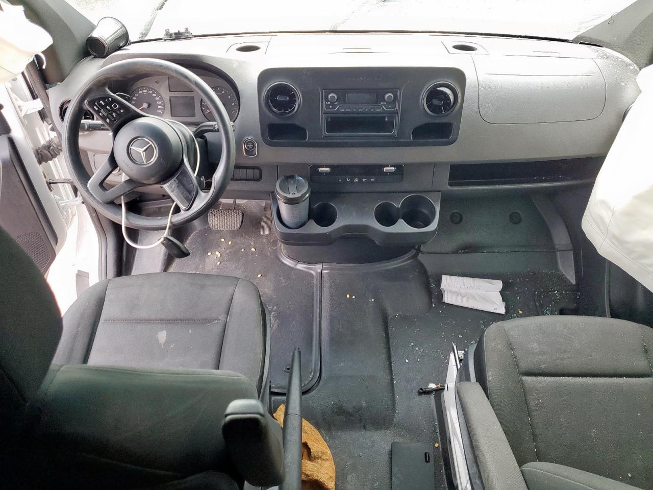 MERCEDES-BENZ SPRINTER 2500