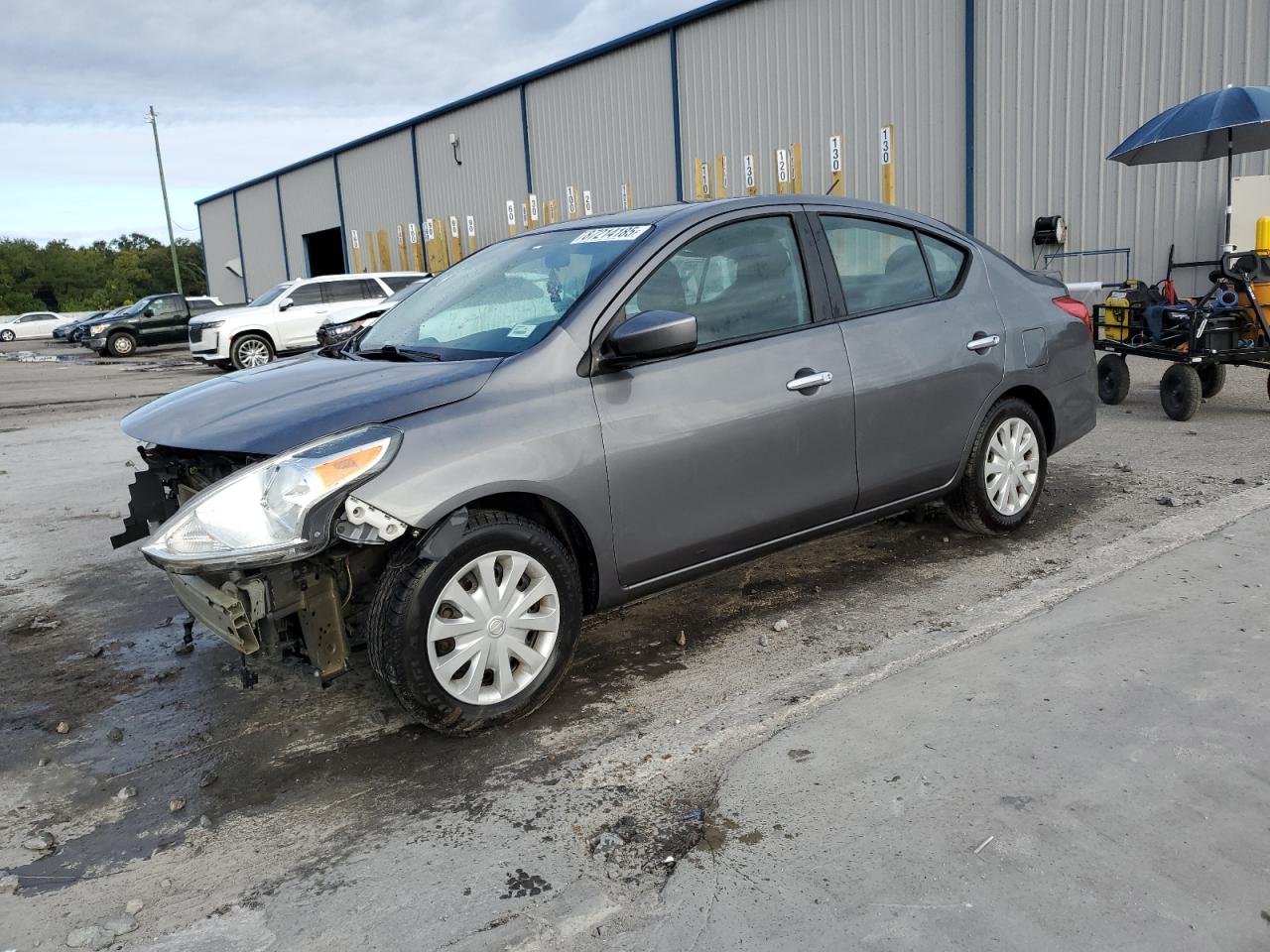NISSAN VERSA S