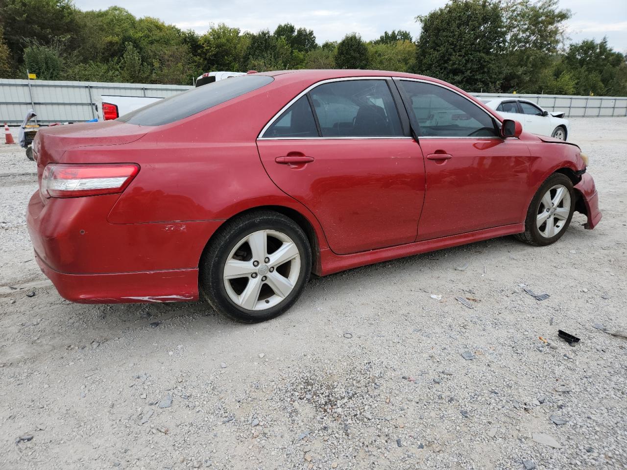 TOYOTA CAMRY BASE