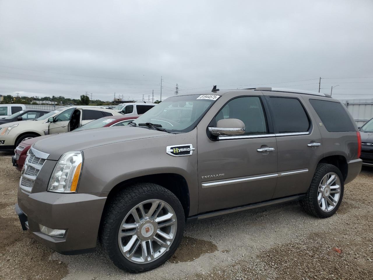 CADILLAC ESCALADE PLATINUM HYBRID