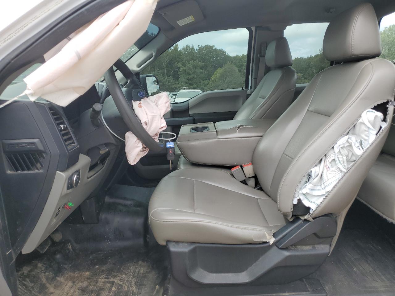 FORD F-150 SUPER CAB