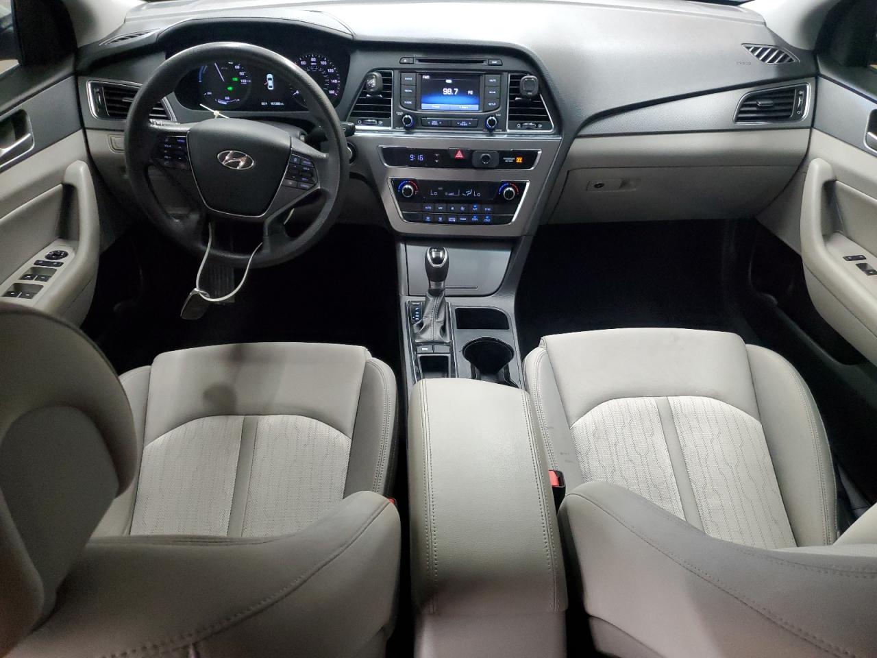 HYUNDAI SONATA HYBRID