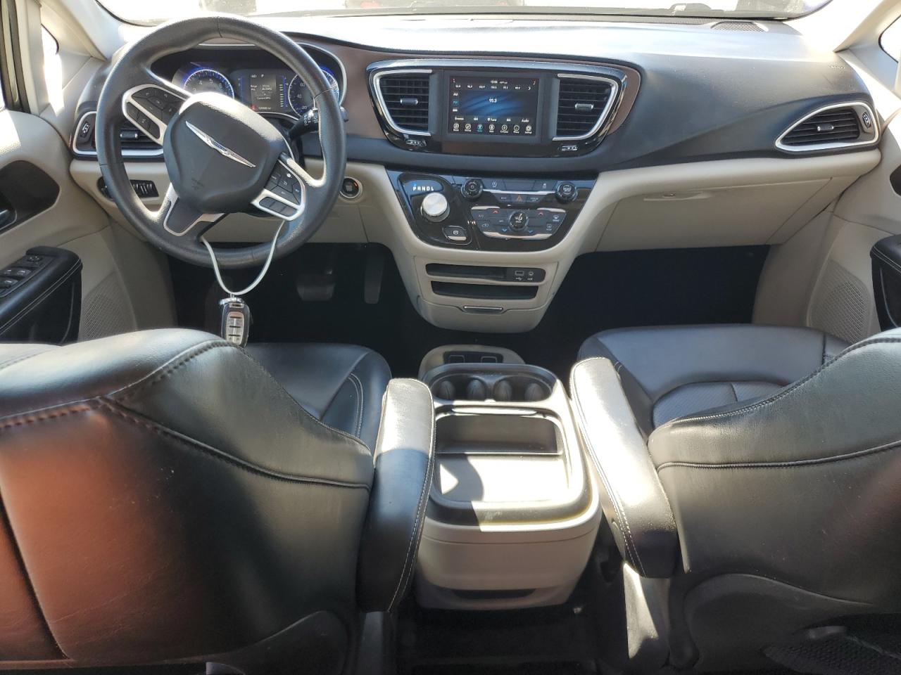 CHRYSLER VOYAGER LXI