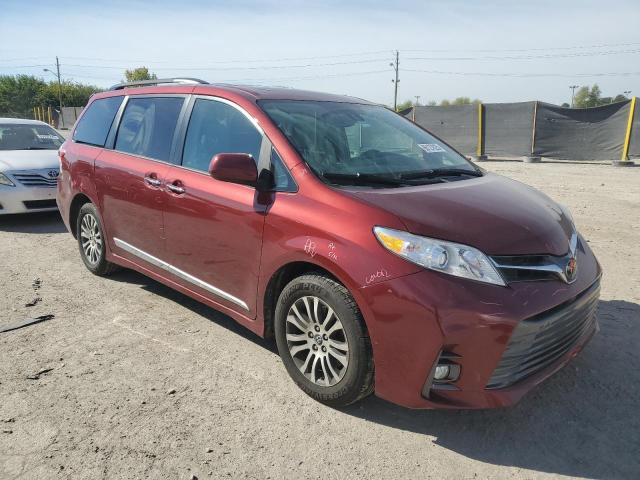 2018 TOYOTA SIENNA XLE #3265798236