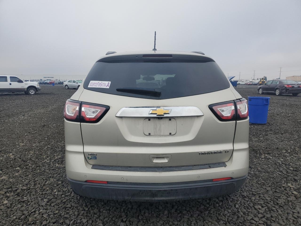 CHEVROLET TRAVERSE LT