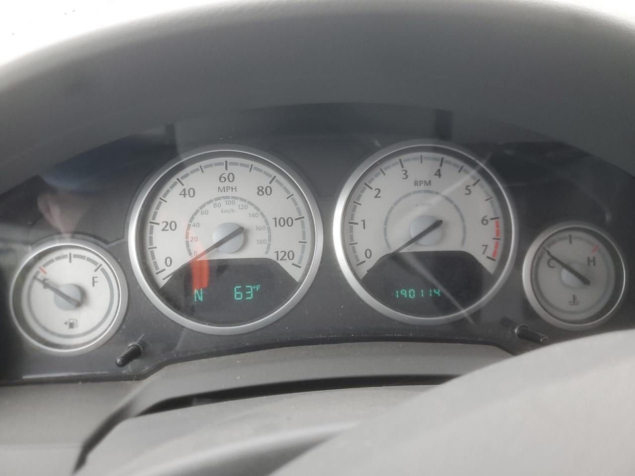 CHRYSLER TOWN & COUNTRY TOURING