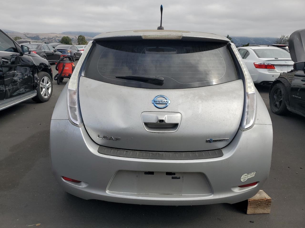 NISSAN LEAF SV