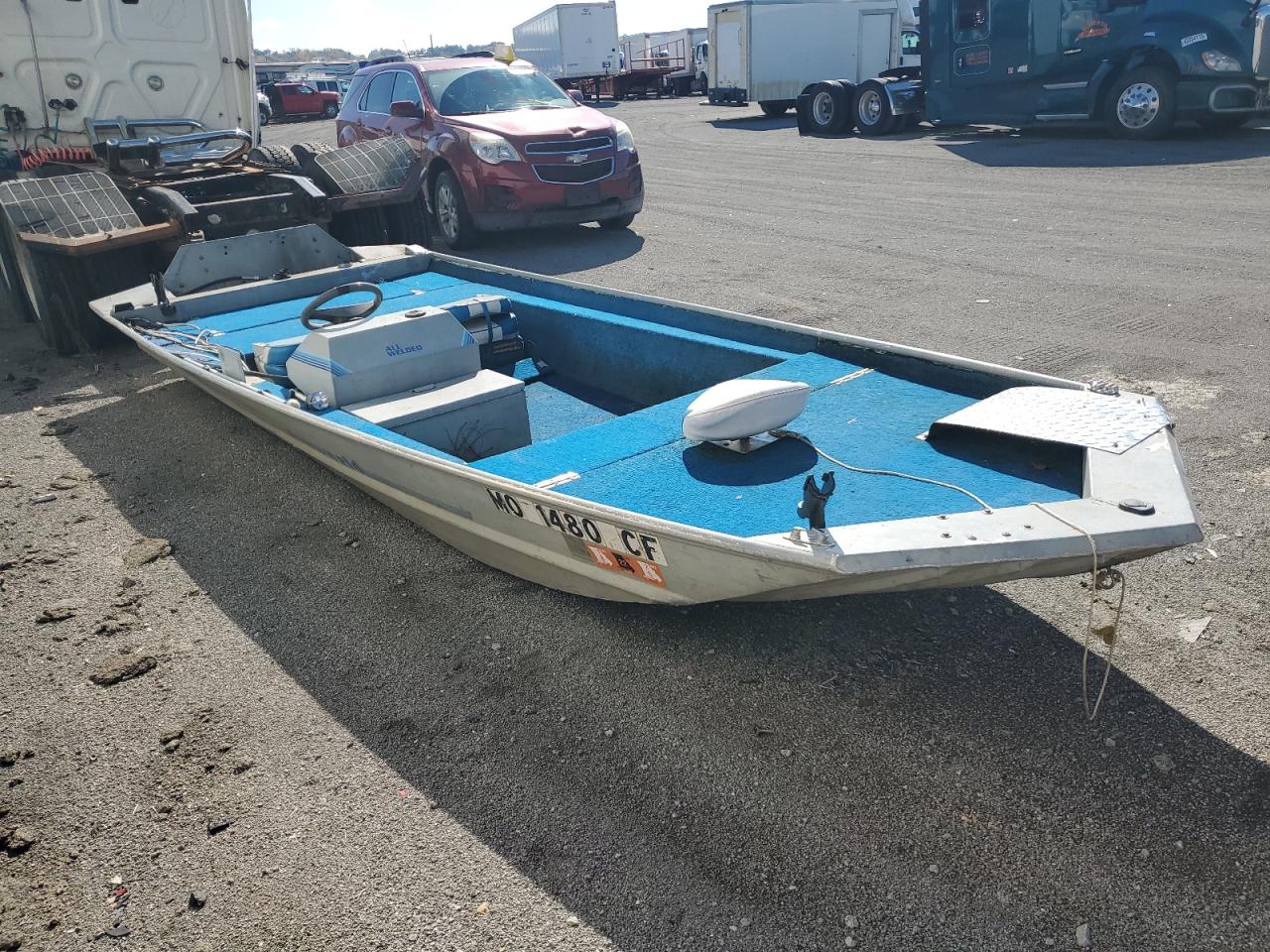 Lot #3287709008 1984 ALUMACRAFT BOAT