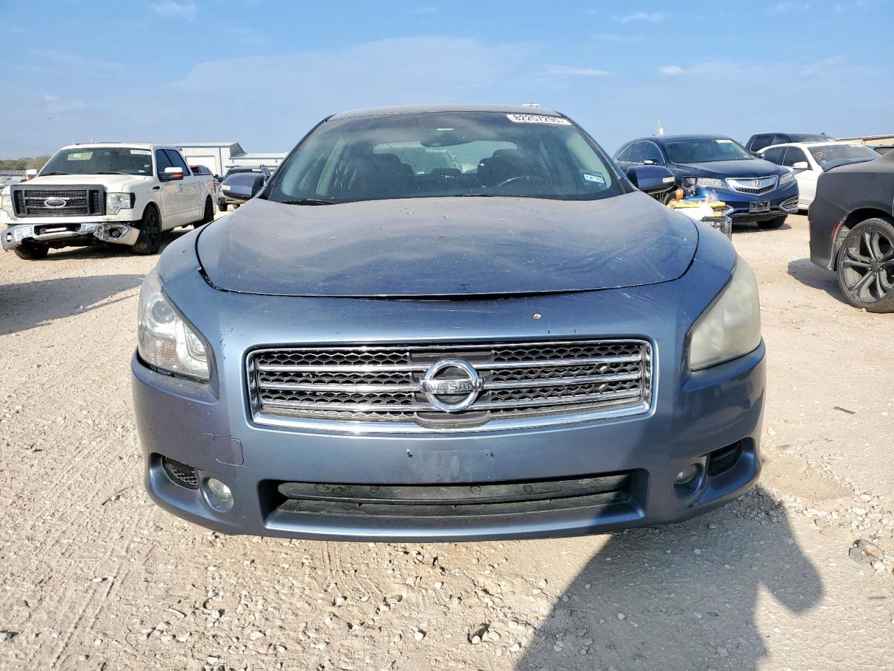 NISSAN MAXIMA S