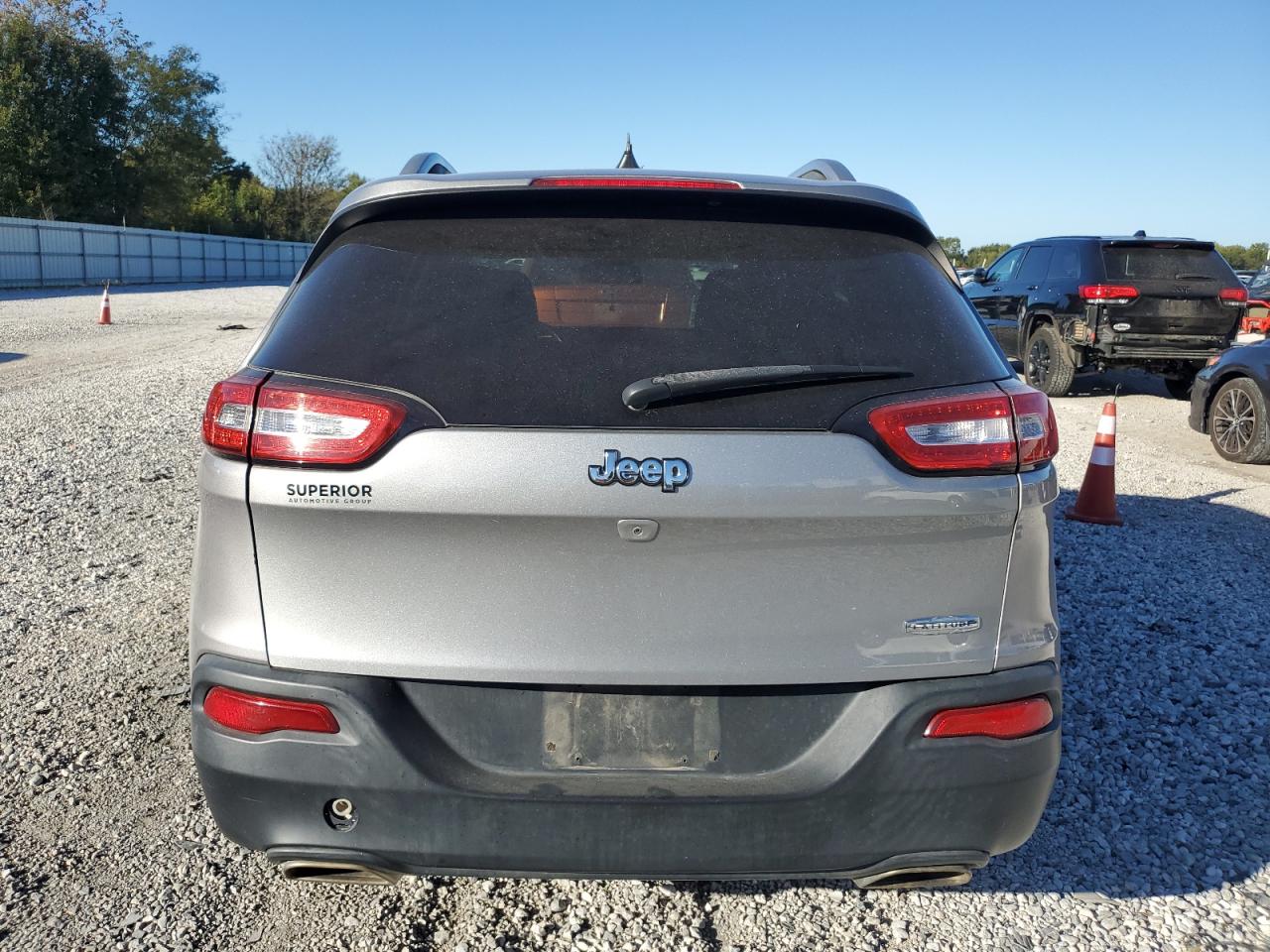 JEEP GRAND CHEROKEE LATITUDE