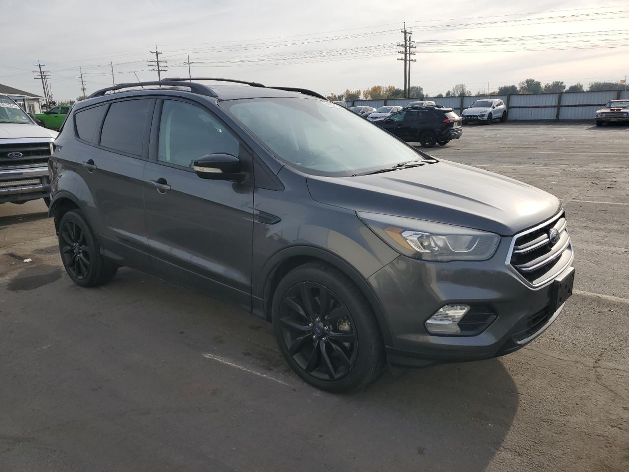 FORD ESCAPE TITANIUM