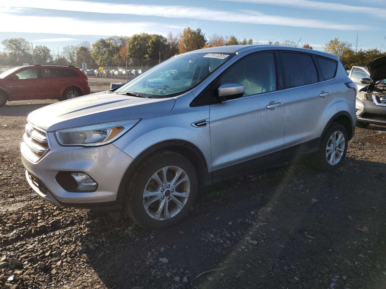 FORD ESCAPE SE