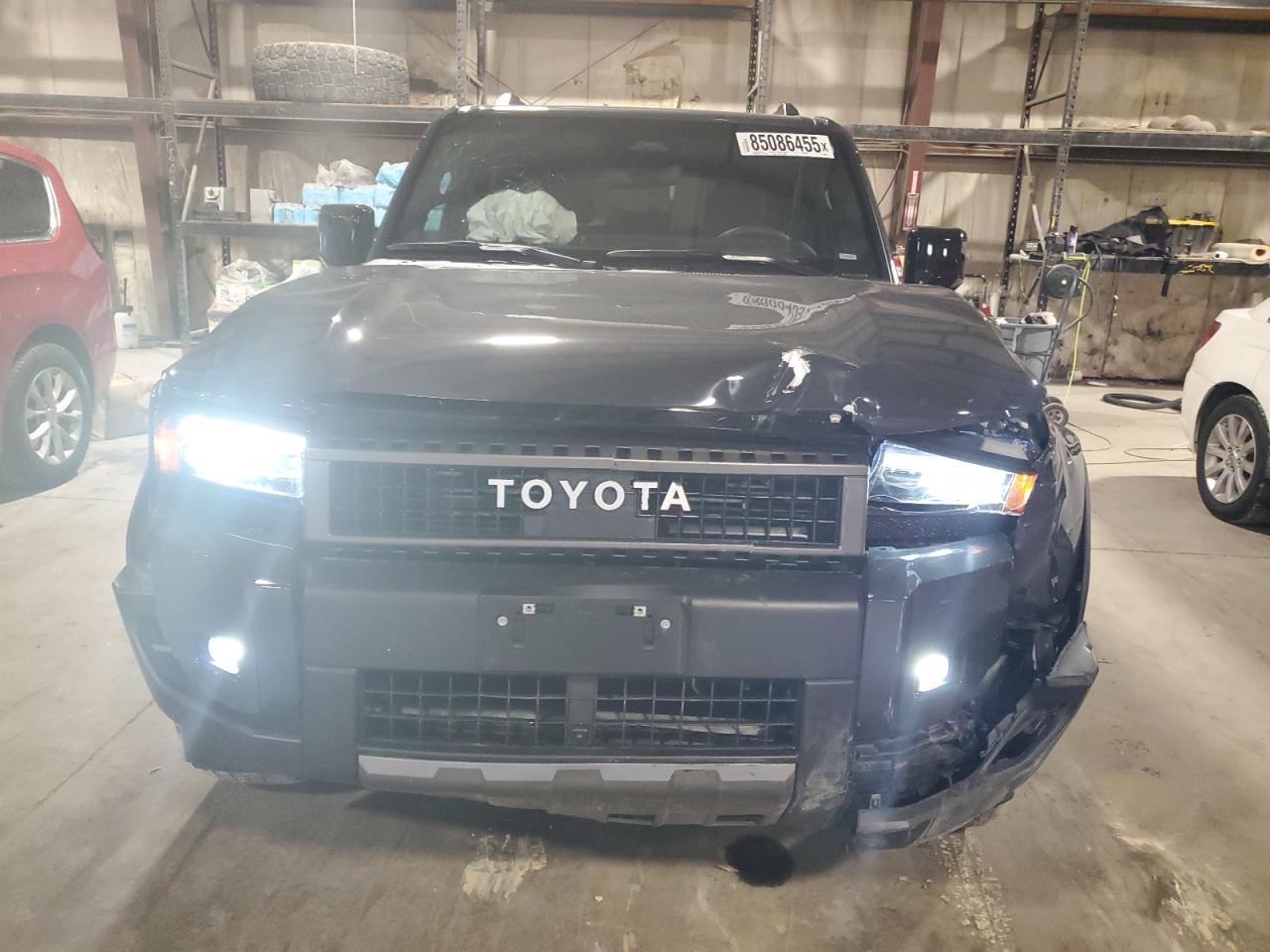 TOYOTA LAND CRUISER BASE