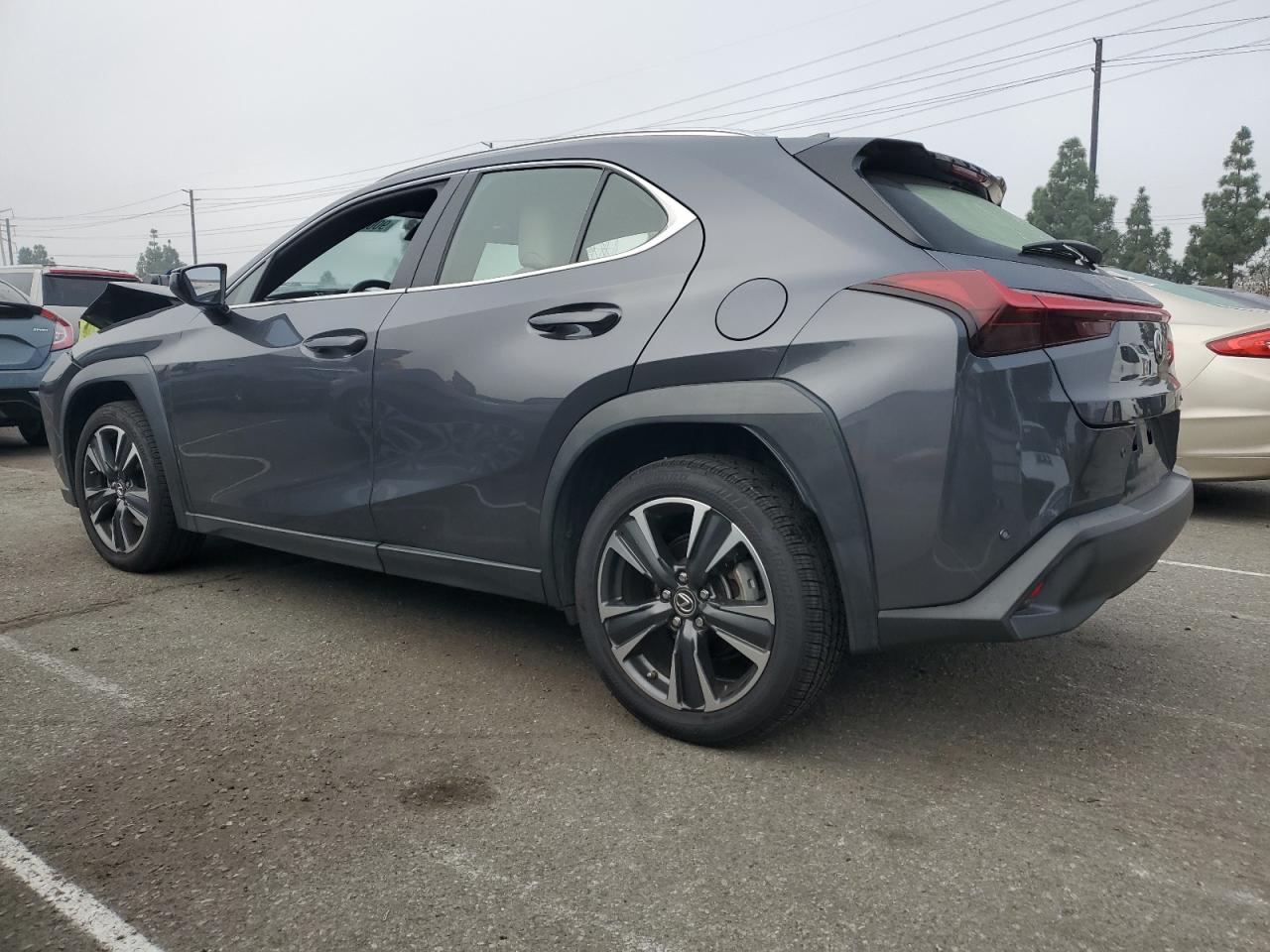 LEXUS UX 250H BASE