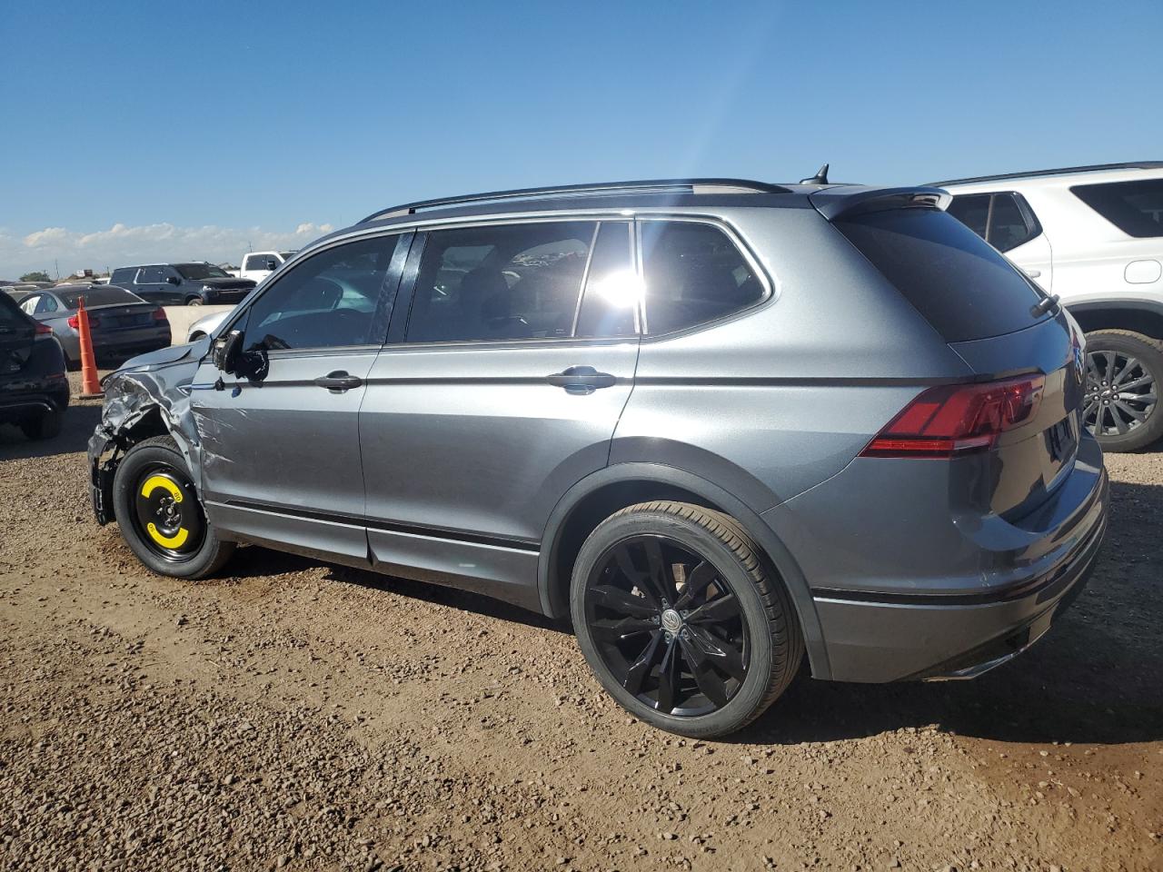 VOLKSWAGEN TIGUAN SE