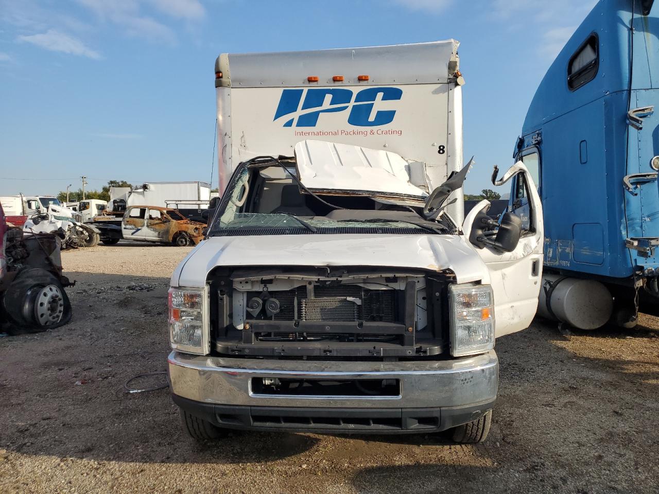 FORD ECONOLINE E450 SUPER DUTY CUTAWAY VAN