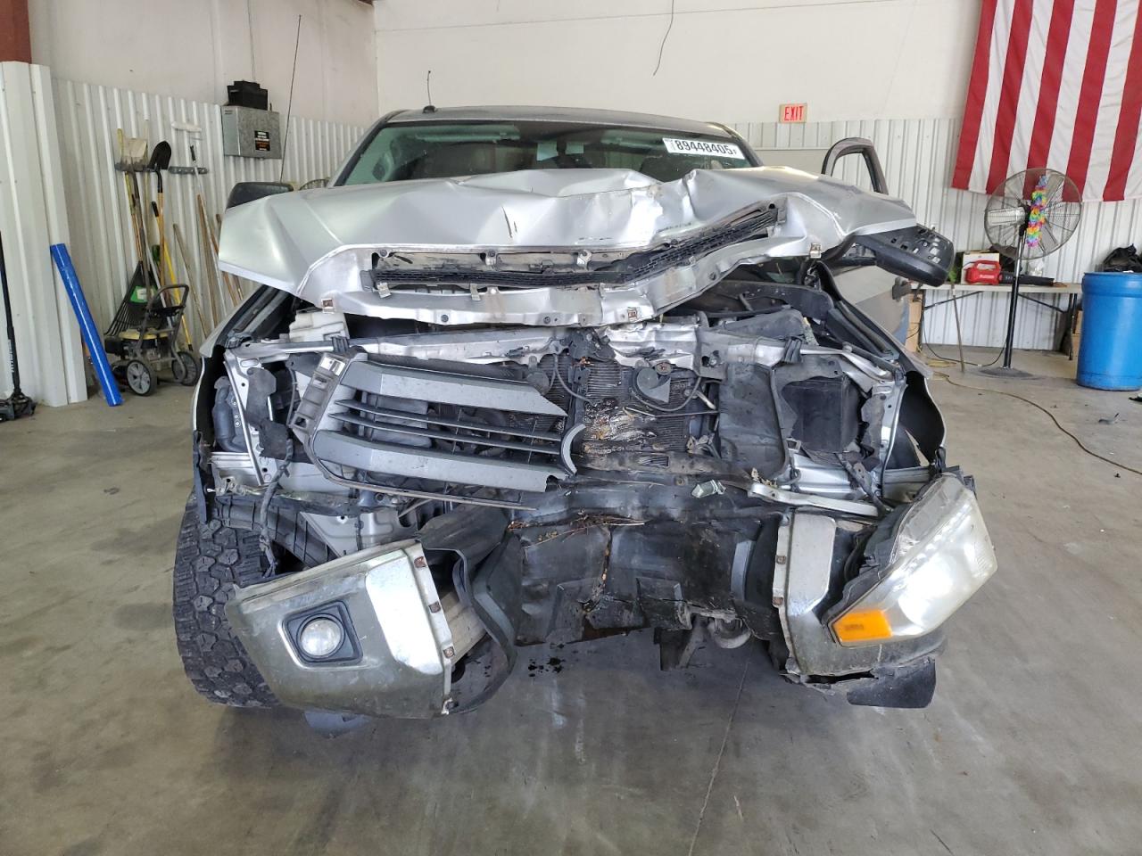 TOYOTA TUNDRA CREWMAX SR5