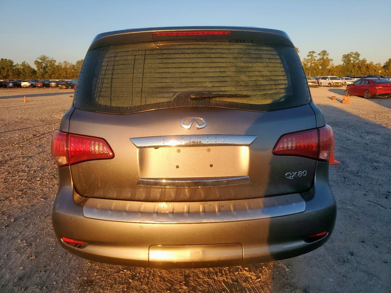 INFINITI QX80