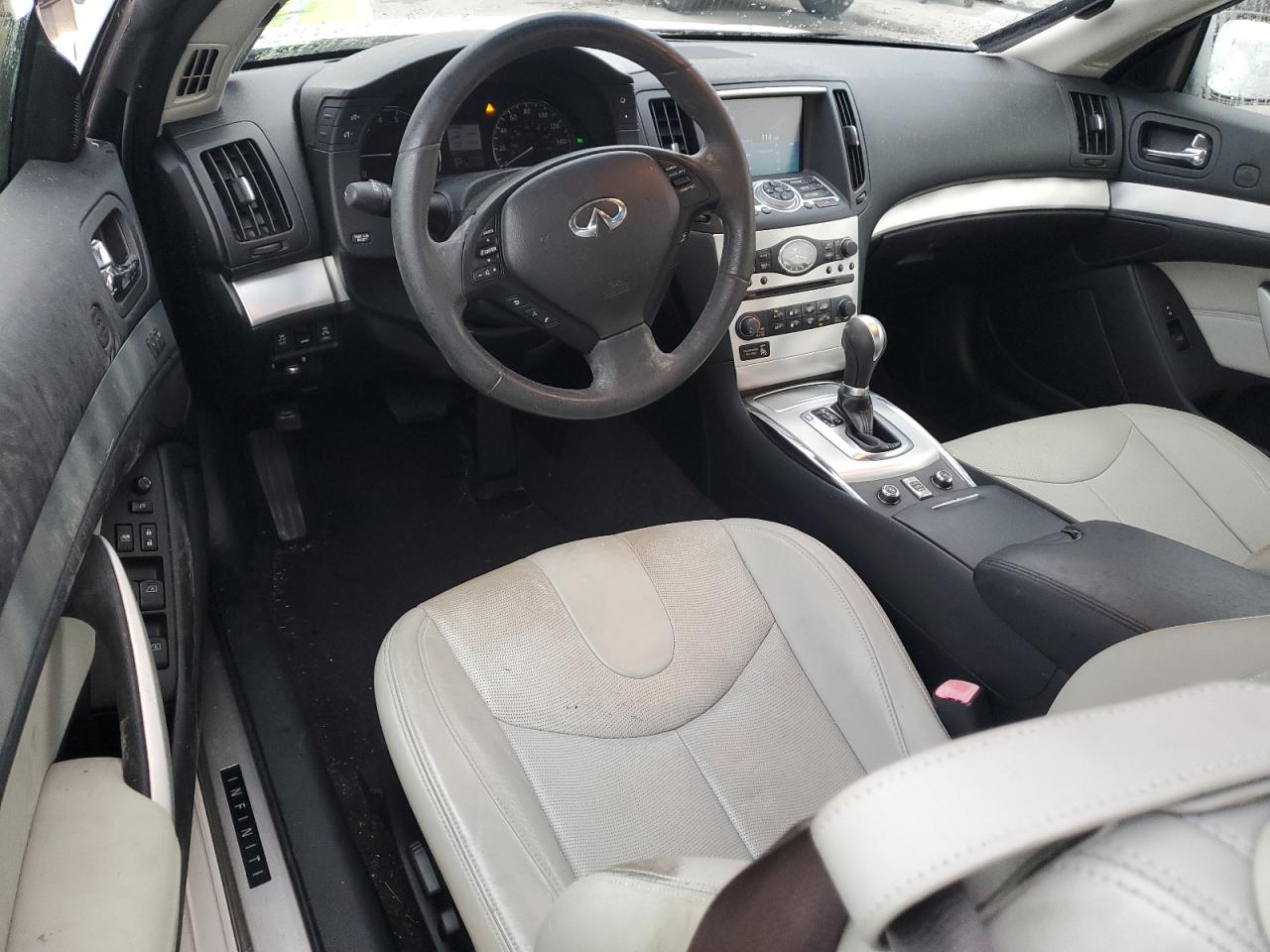 INFINITI Q60 BASE