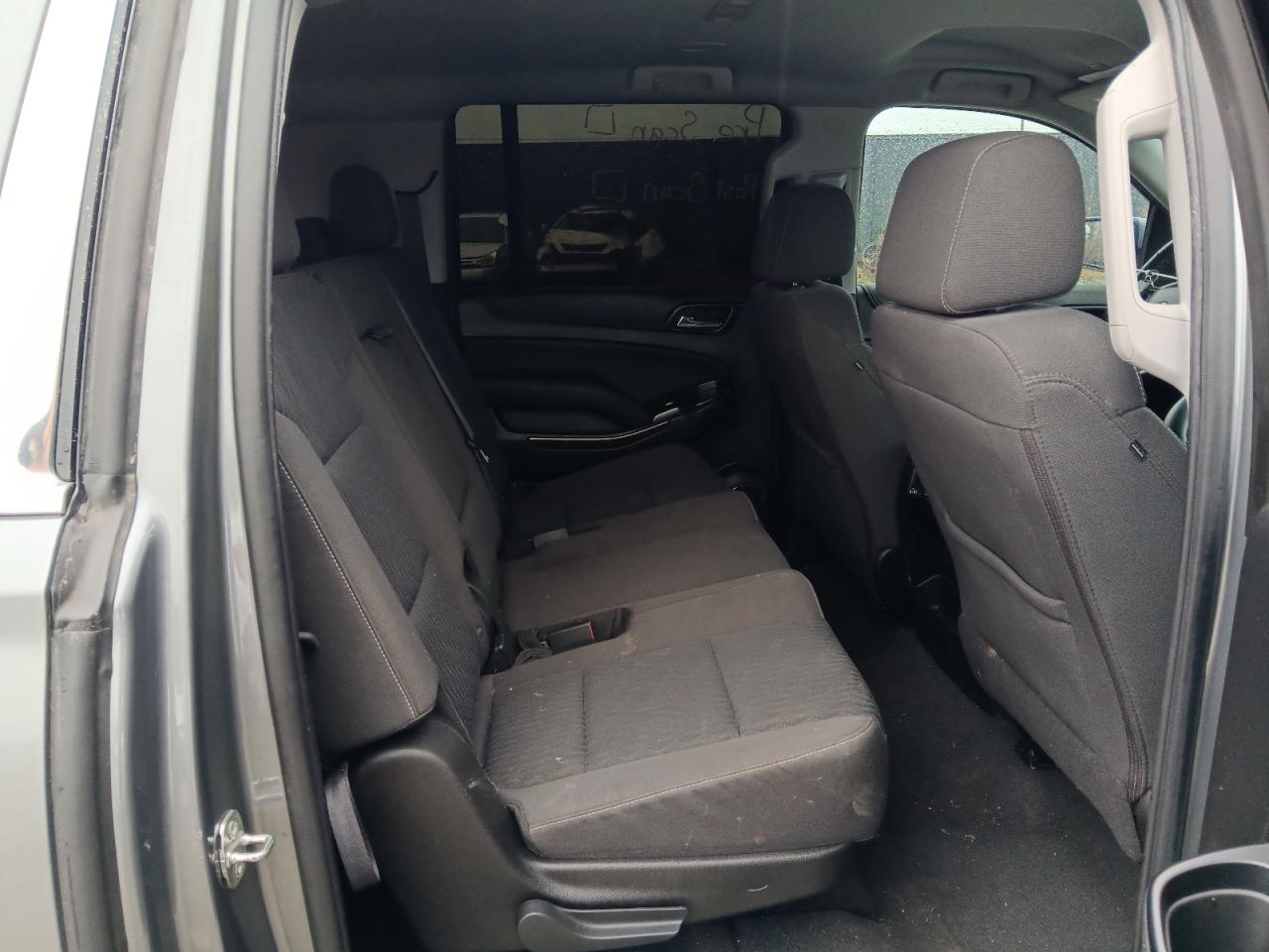 CHEVROLET SUBURBAN C1500 LS