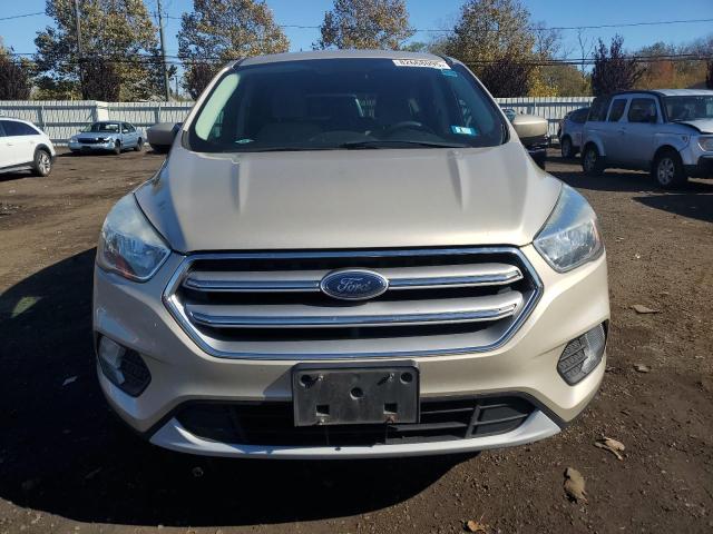 2017 FORD ESCAPE SE - 1FMCU9GD4HUC41574