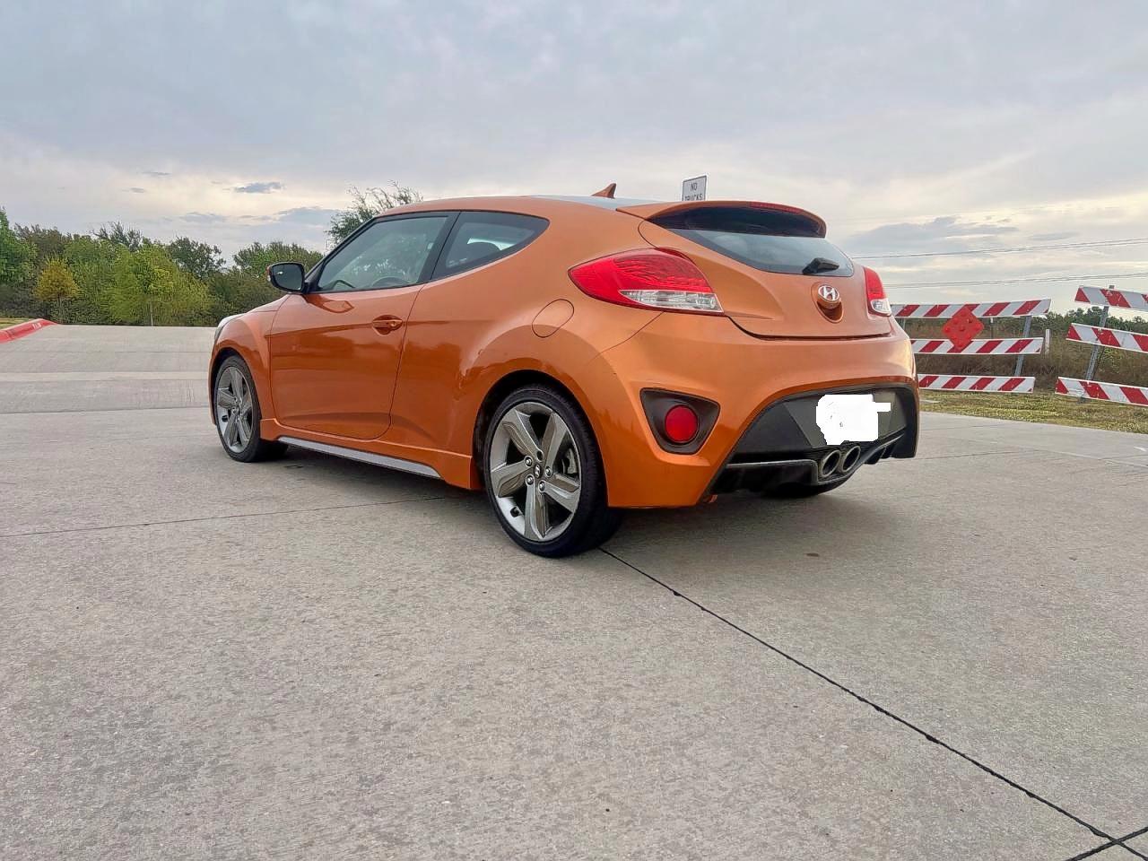 HYUNDAI VELOSTER TURBO