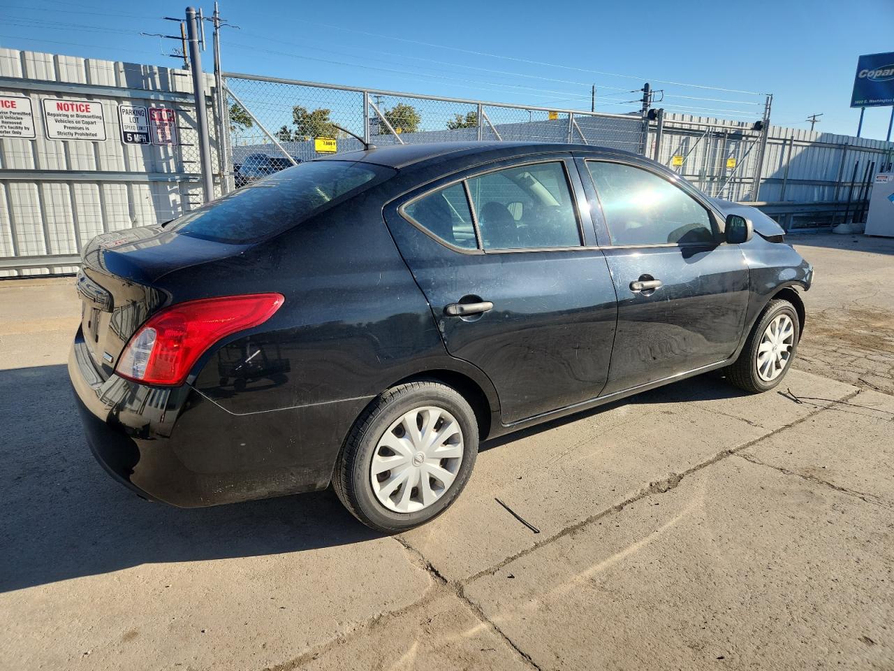 NISSAN VERSA S