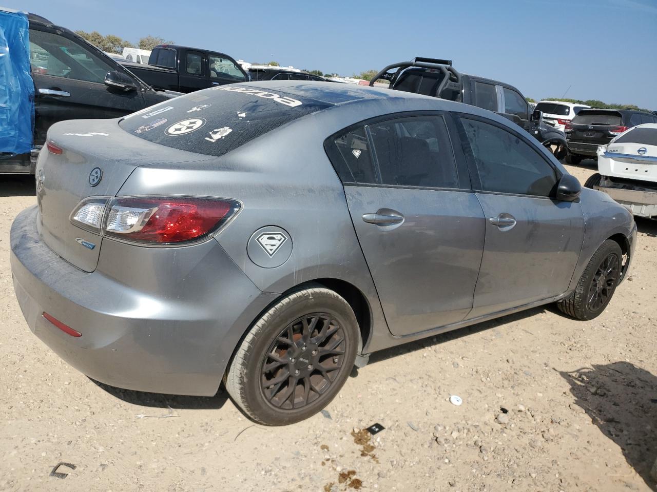 MAZDA 3 I