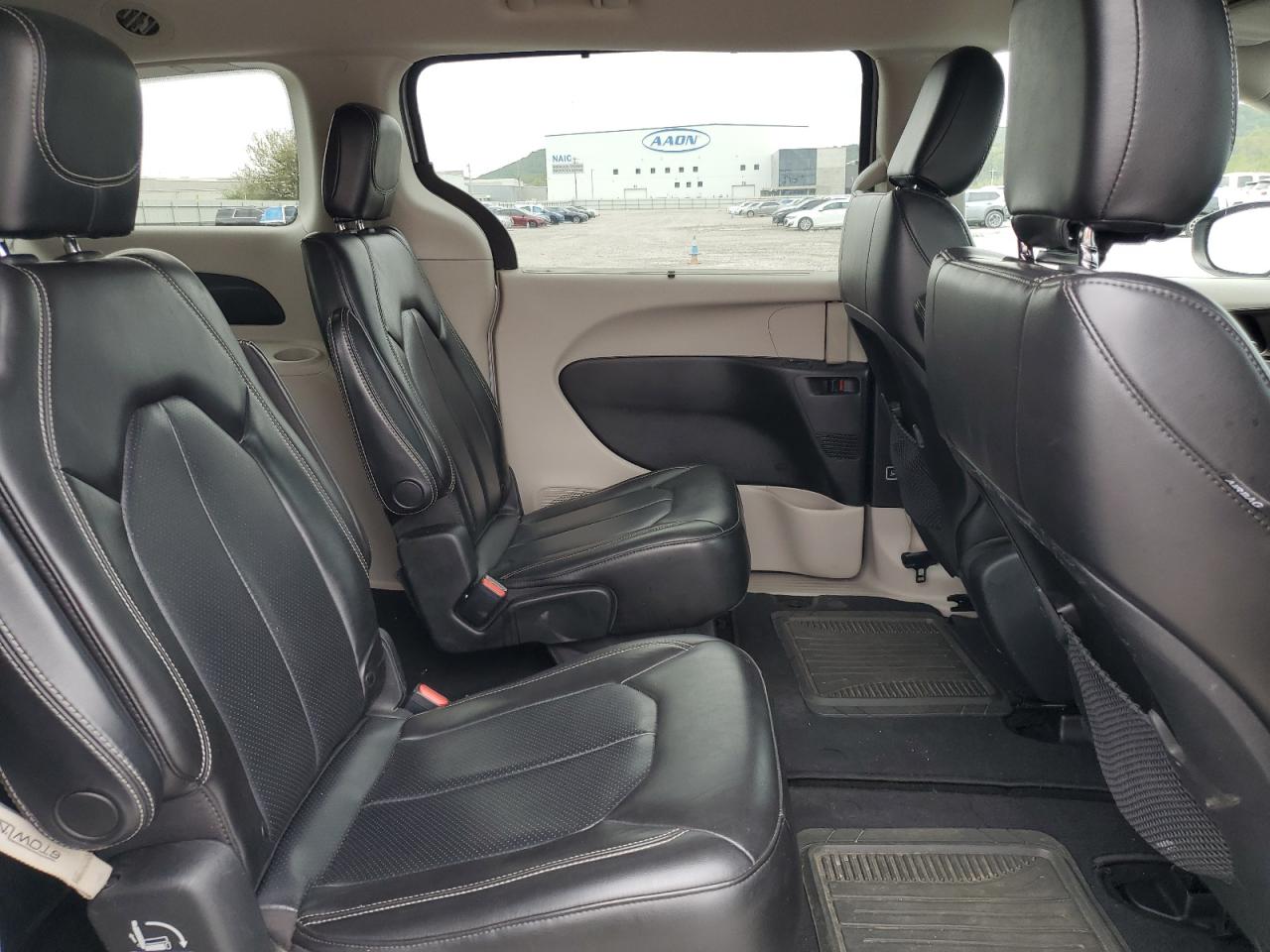 CHRYSLER VOYAGER LXI