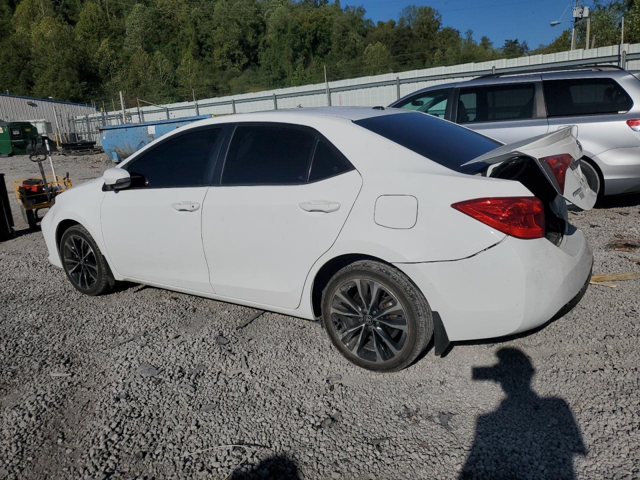 Lot #3301794350 2019 TOYOTA COROLLA L