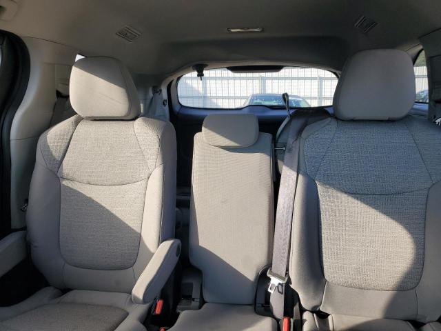 2022 TOYOTA SIENNA LE 5TDKSKFC5NS060117