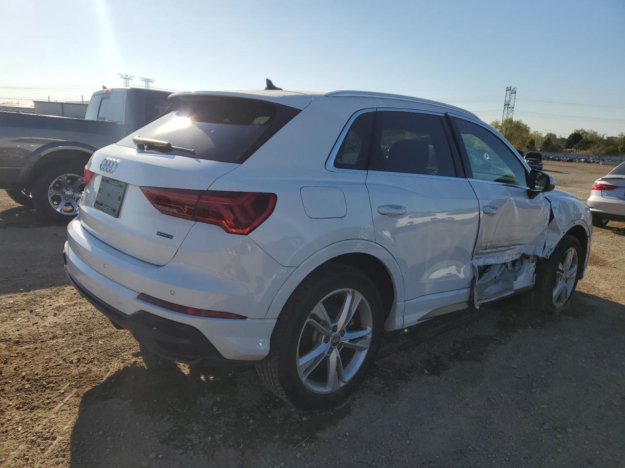 AUDI Q3 PREMIUM S LINE