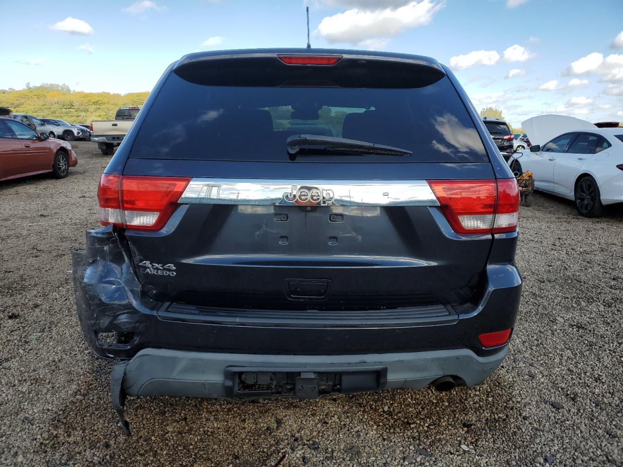 JEEP GRAND CHEROKEE LAREDO