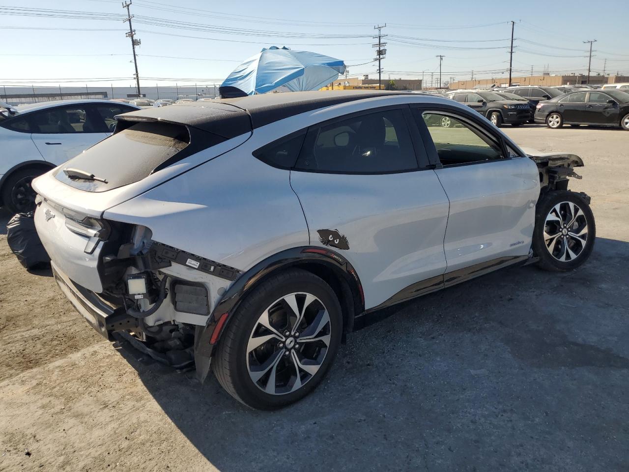 FORD MUSTANG PREMIUM