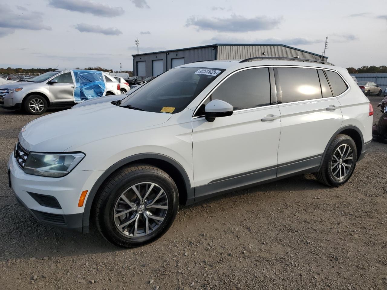 VOLKSWAGEN TIGUAN SE
