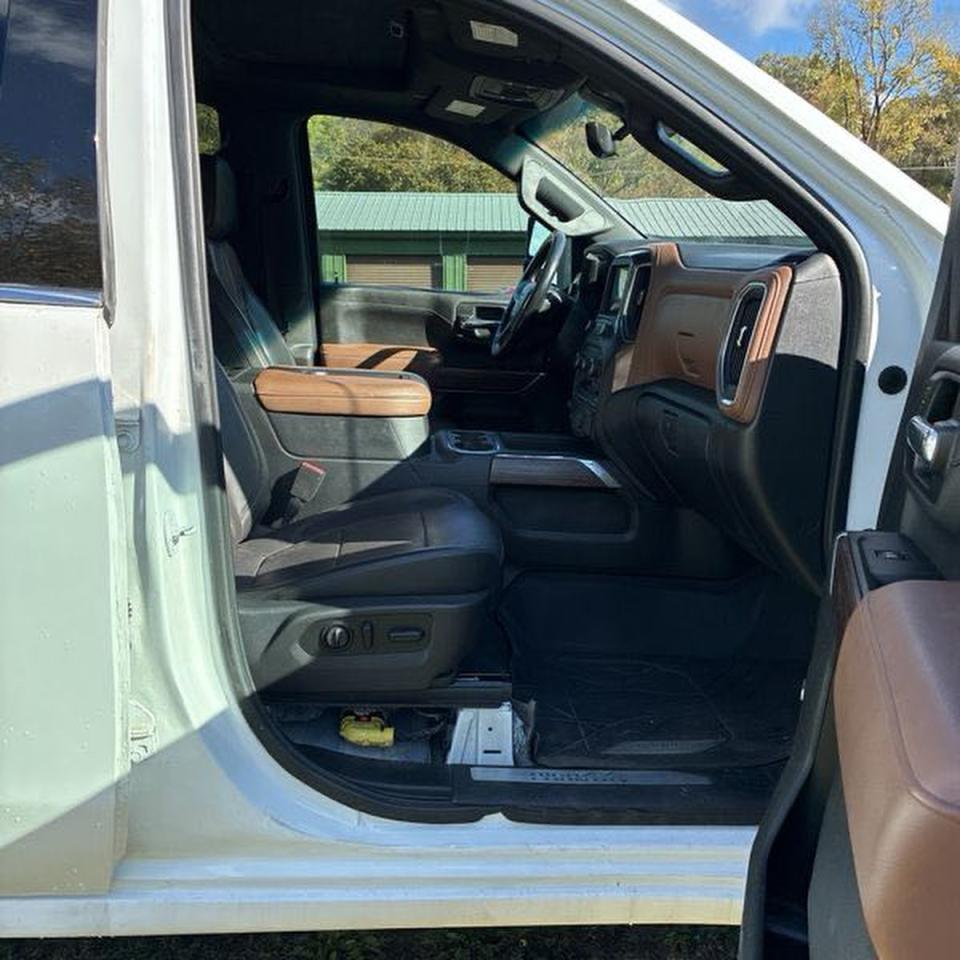 CHEVROLET SILVERADO K3500 HIGH COUNTRY