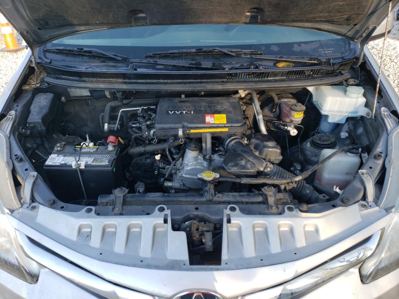 Lot #3261999486 2015 TOYT *UNKNOWN*