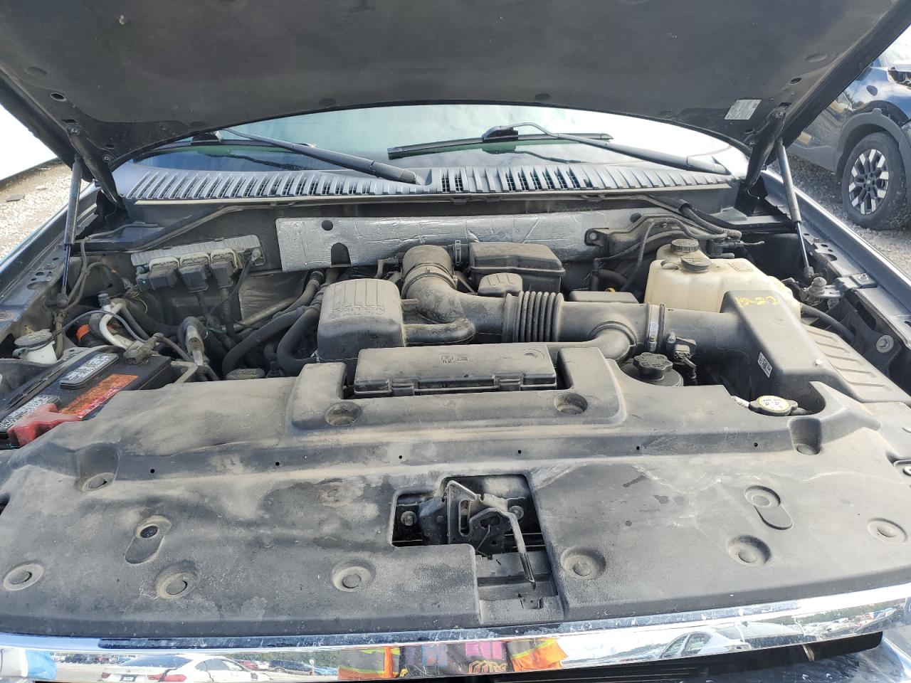 FORD EXPEDITION EL XLT