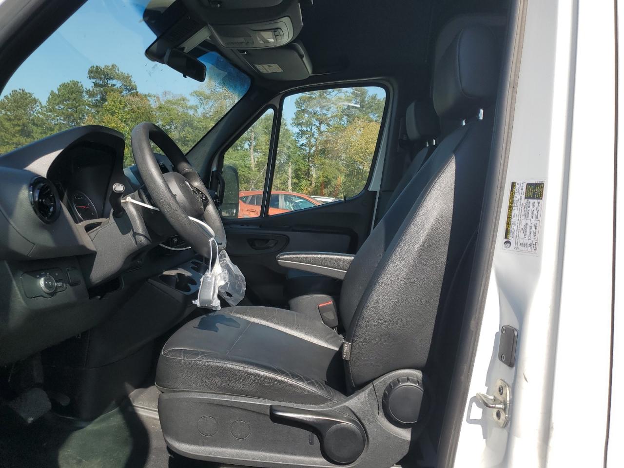 MERCEDES-BENZ SPRINTER 2500