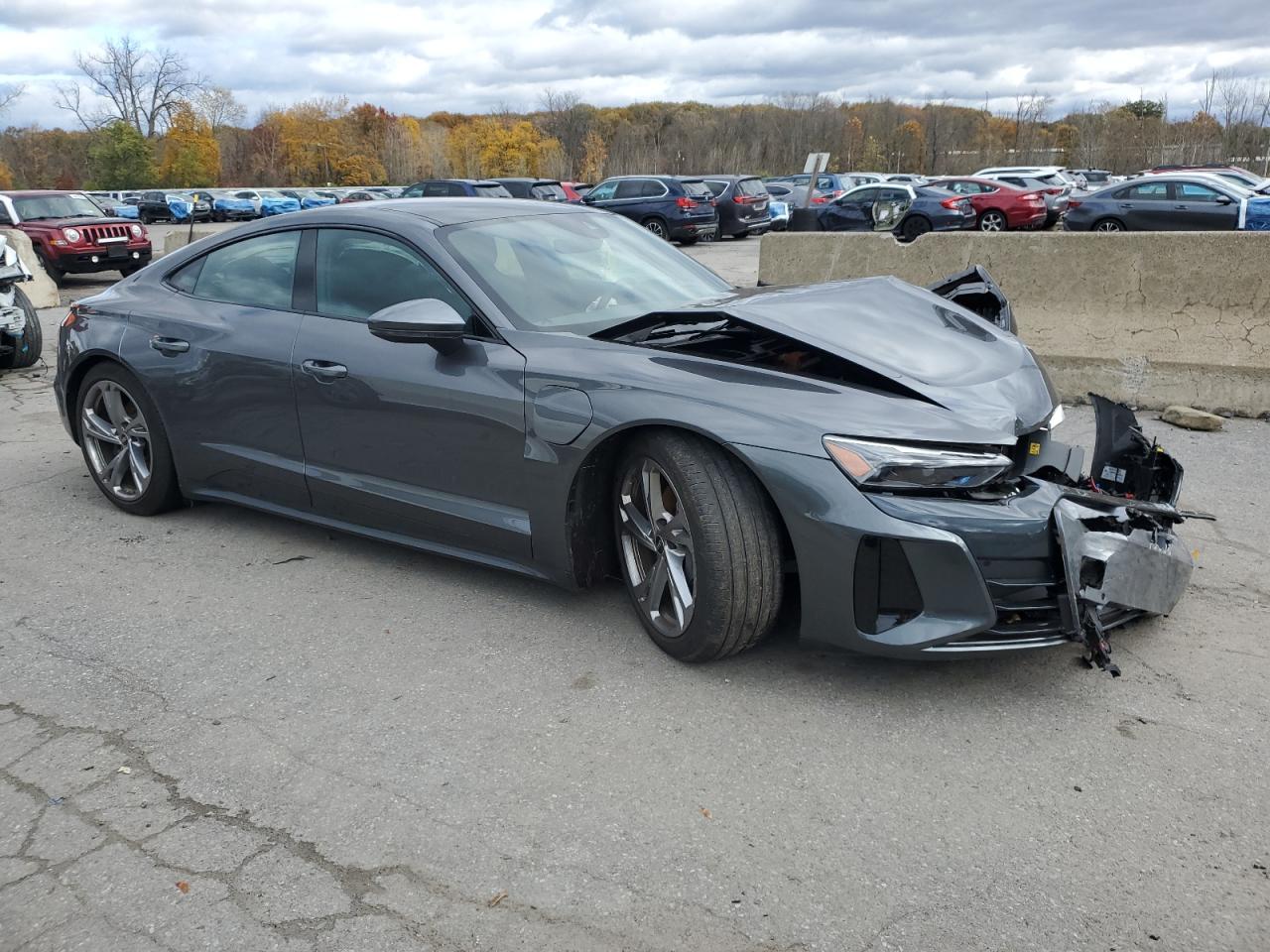 AUDI E-TRON PREMIUM PLUS