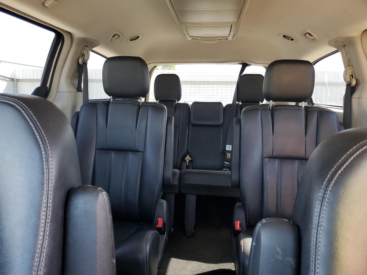 CHRYSLER TOWN & COUNTRY TOURING