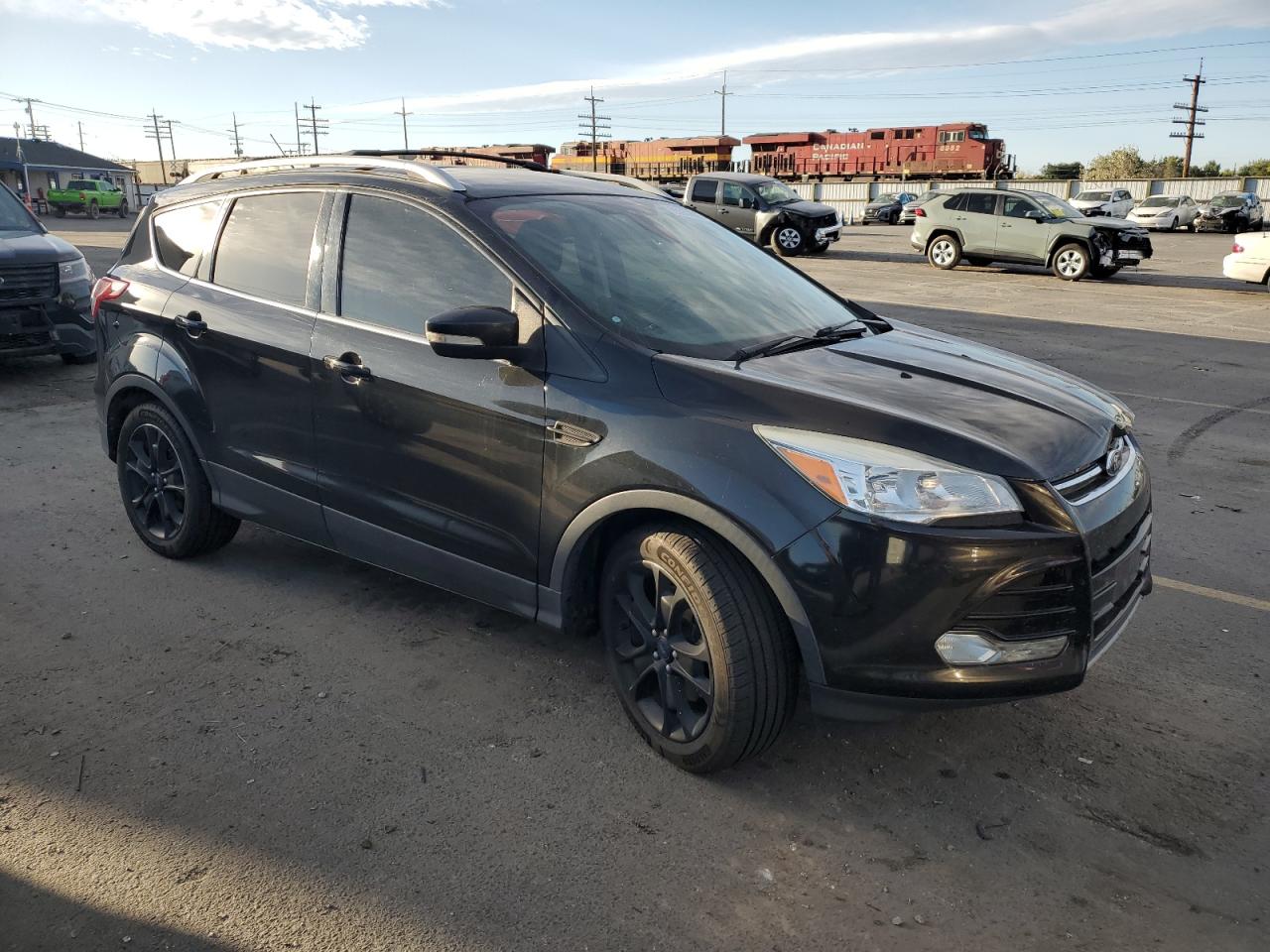 FORD ESCAPE TITANIUM